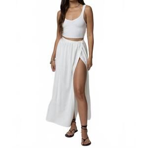 NEW STILLWATER button wrap maxi skirt in white